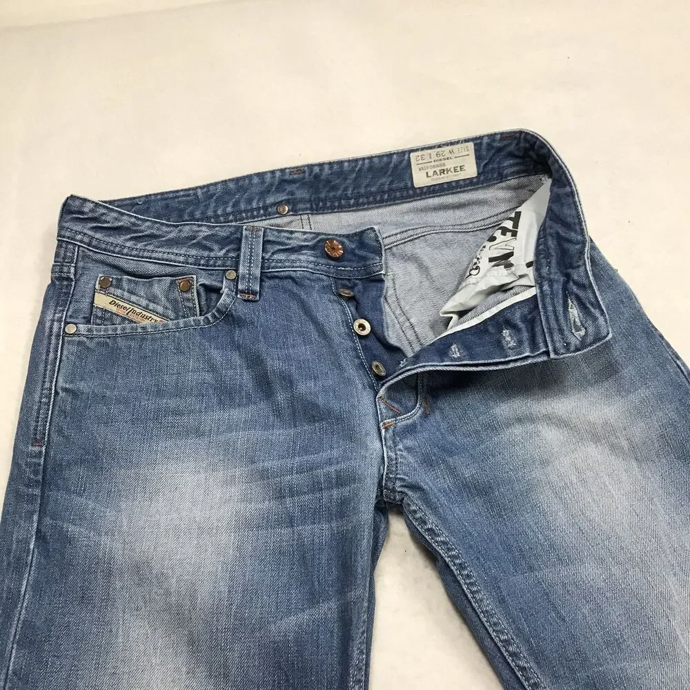 DIESEL Larkee Jeans Men 30x32 (29/32 tag) Light Whiskered Wash Button Fly
